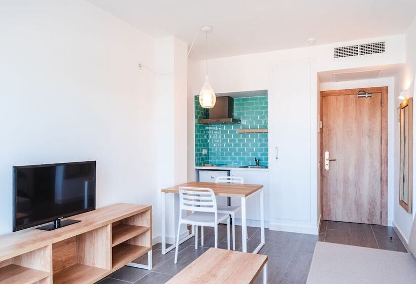 プールの見える１ベッドルームアパートメント, Beach Star Ibiza - Adults Only