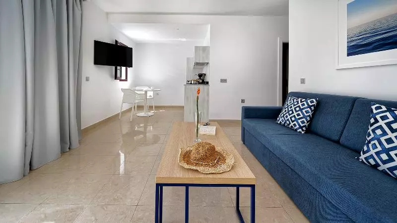اتاق لوکس, Broncemar Beach Suites