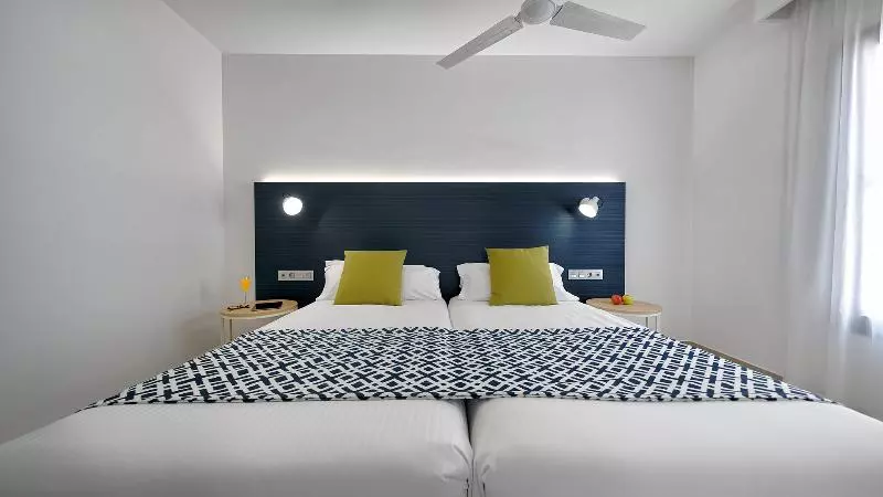 اتاق لوکس, Broncemar Beach Suites