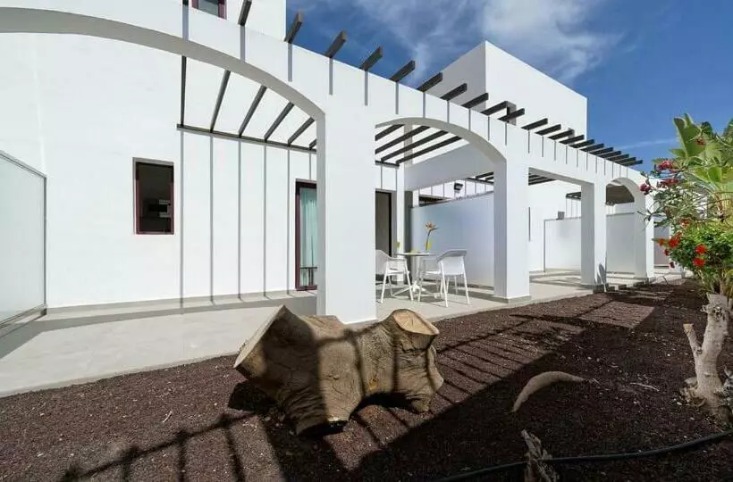 اتاق لوکس, Broncemar Beach Suites