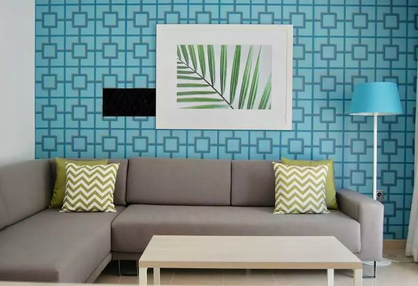 اتاق لوکس, Broncemar Beach Suites