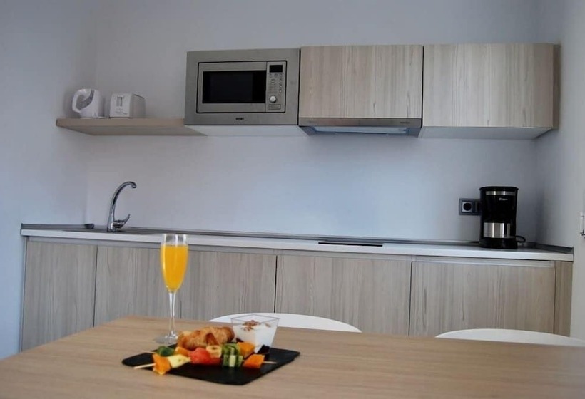 חדר משפחתי, Broncemar Beach Suites