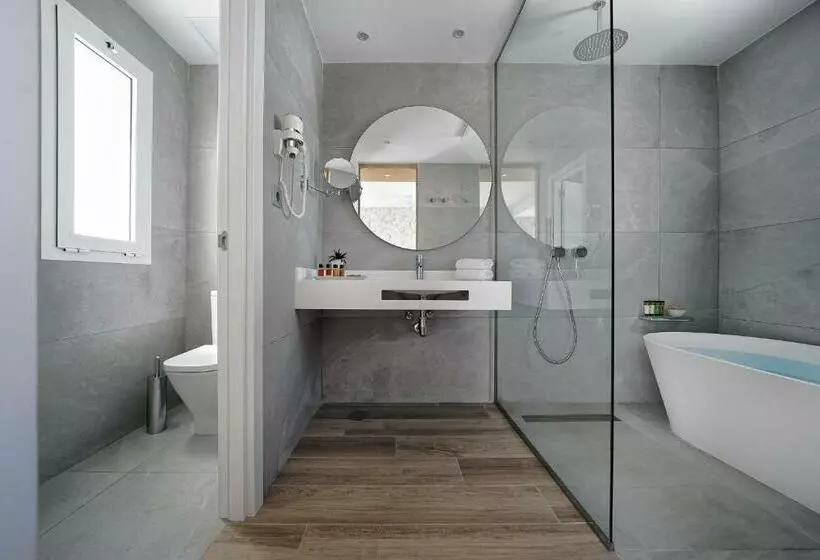 اتاق سوپریور با تخت بزرگ, Broncemar Beach Suites