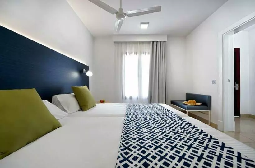سوییت جونیور, Broncemar Beach Suites