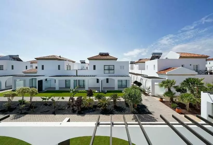 سوییت جونیور, Broncemar Beach Suites