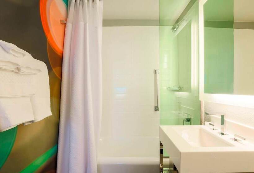 Номер Стандарт Двуспальная Кровать Адаптированный для Инвалидов, Courtyard By Marriott San Francisco Union Square