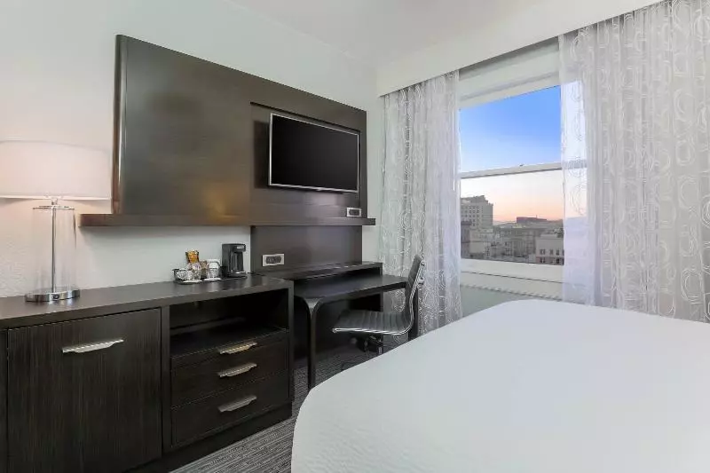 اتاق استاندارد با تخت بزرگ, Courtyard By Marriott San Francisco Union Square