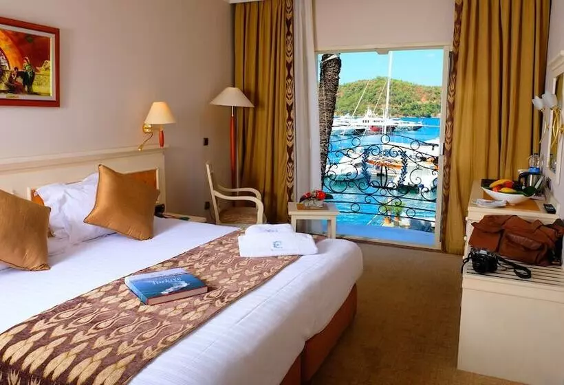 اتاق استاندارد, Ece Saray Marina Resort