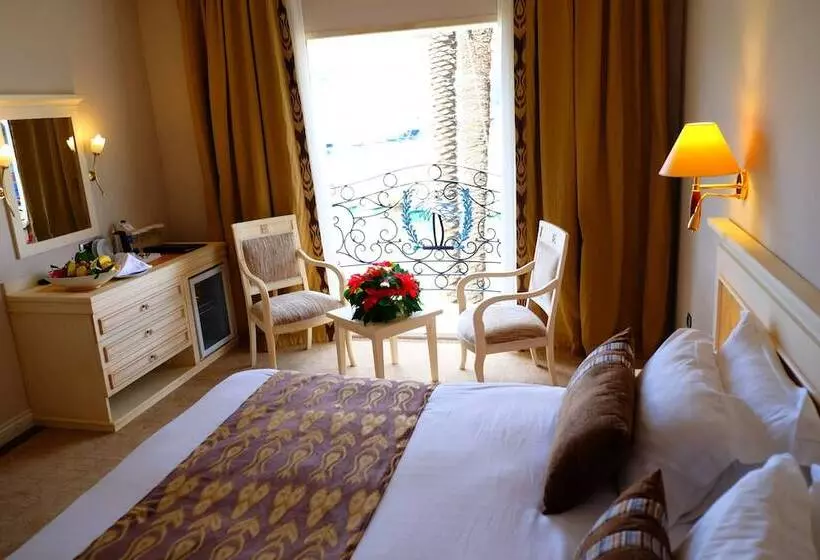 اتاق استاندارد, Ece Saray Marina Resort