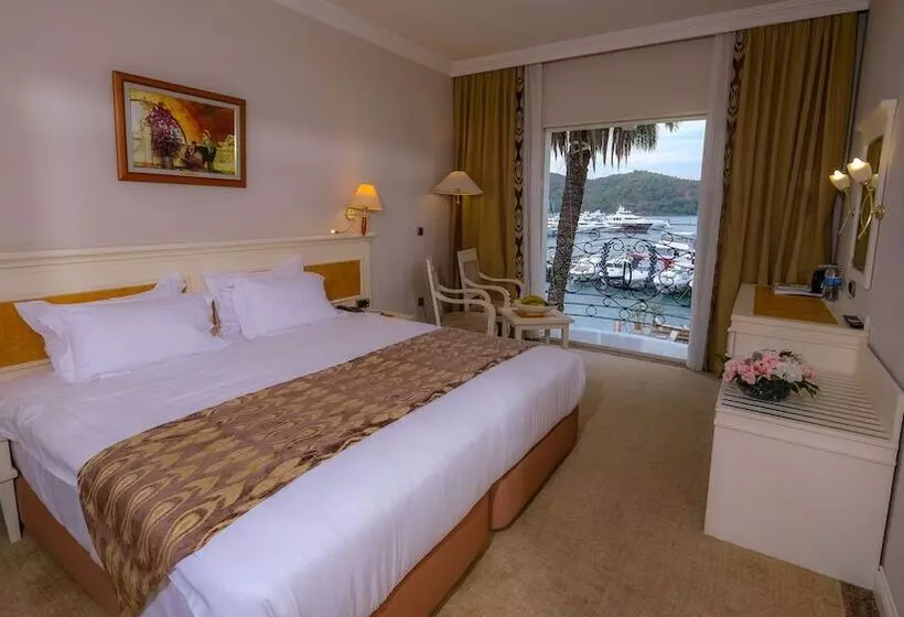 اتاق استاندارد, Ece Saray Marina Resort