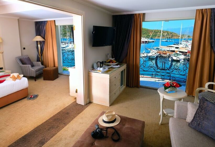 스위트, Ece Saray Marina Resort