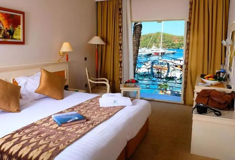 اتاق استاندارد, Ece Saray Marina Resort