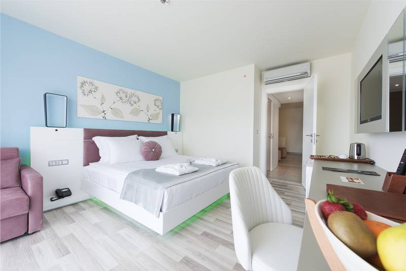 패밀리 룸 측면 바다 전망, Flora Garden Ephesus Hotel Kuåÿadasä±