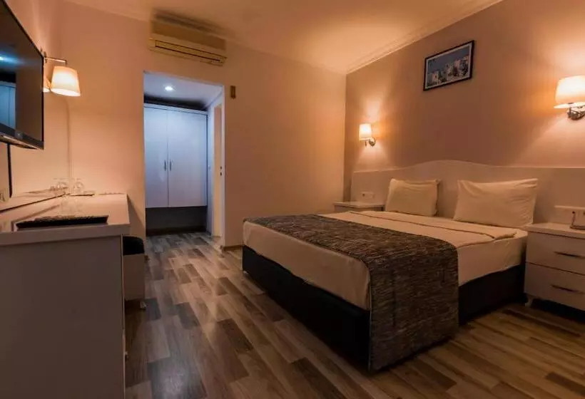 Perhehuone, Karbel Hotel All Inclusive