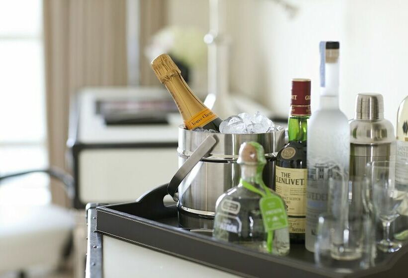 클래식 스위트, Cameo Beverly Hills