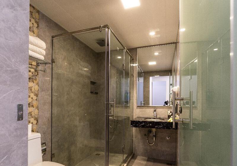 جناح كلاسيكي, Cameo Beverly Hills