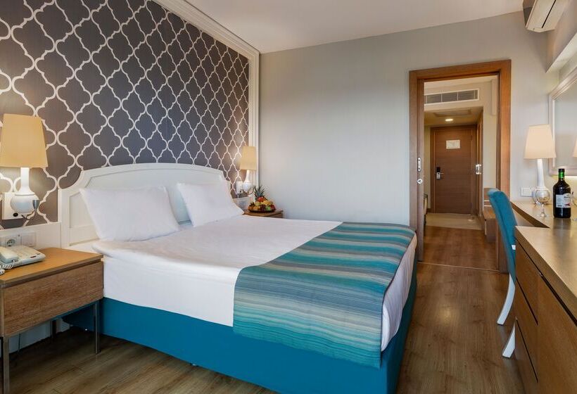 اتاق خانوادگی, Sherwood Exclusive Lara