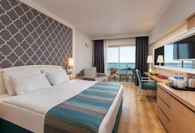 اتاق استاندارد با چشم‌انداز دریا, Sherwood Exclusive Lara