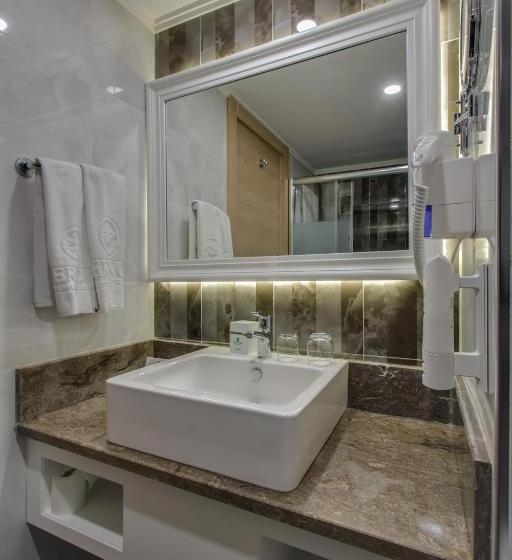 اتاق استاندارد, Sherwood Exclusive Lara