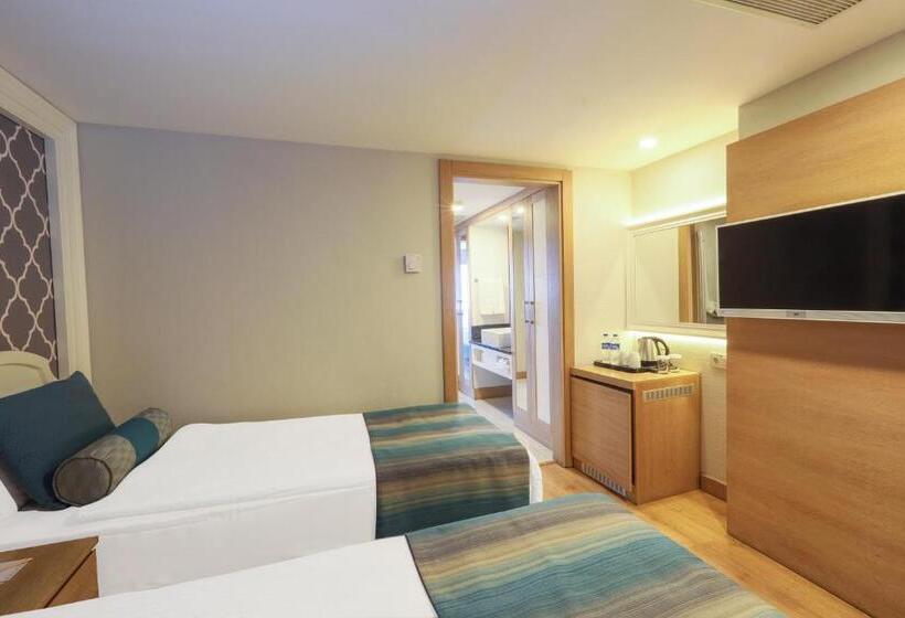 اتاق خانوادگی, Sherwood Exclusive Lara