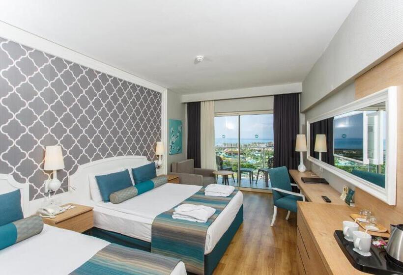 Triple Room Sea View, Sherwood Exclusive Lara