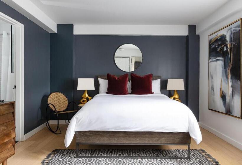 수피리어 스튜디오, Sonder At The Nash