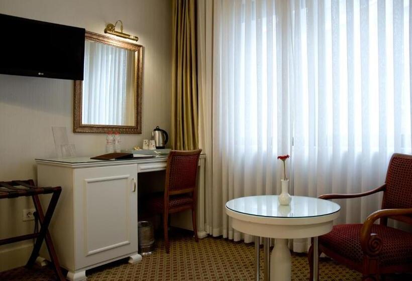 اتاق اکونومی, Taksim Metropark