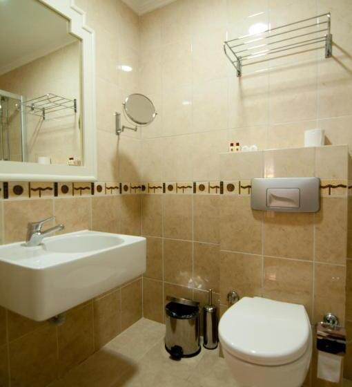 اتاق اکونومی, Taksim Metropark