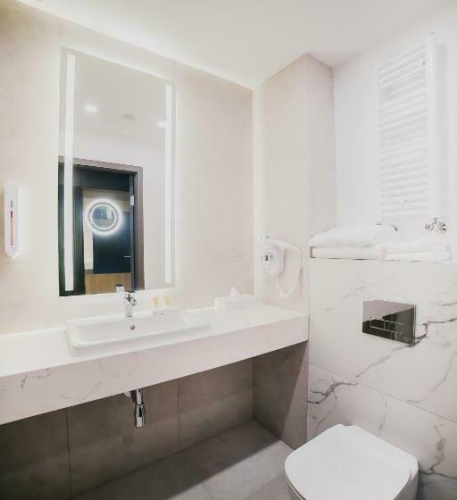 اتاق استاندارد, B&b Hotel Warsaw East