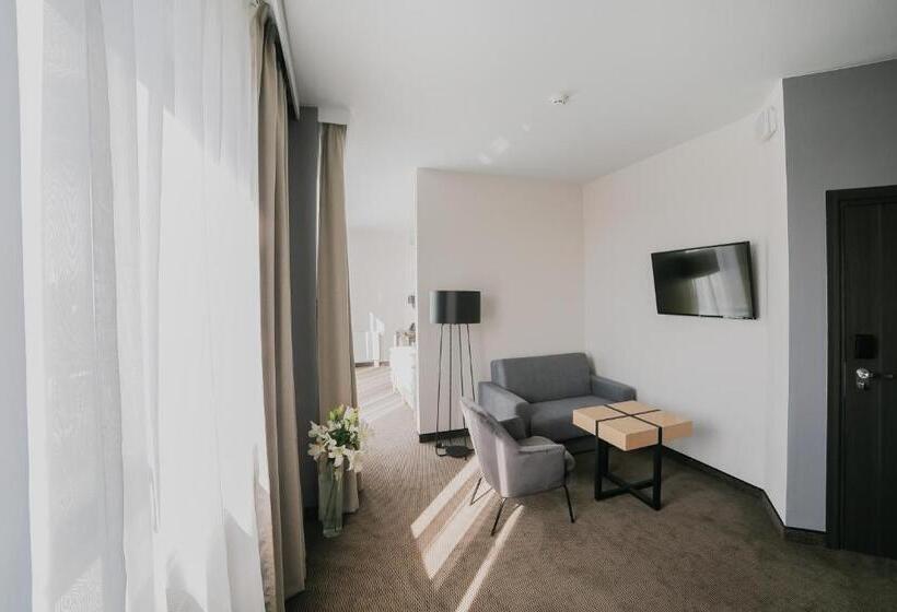 キングサイズベッドのスーペリアルーム, B&b Hotel Warsaw East