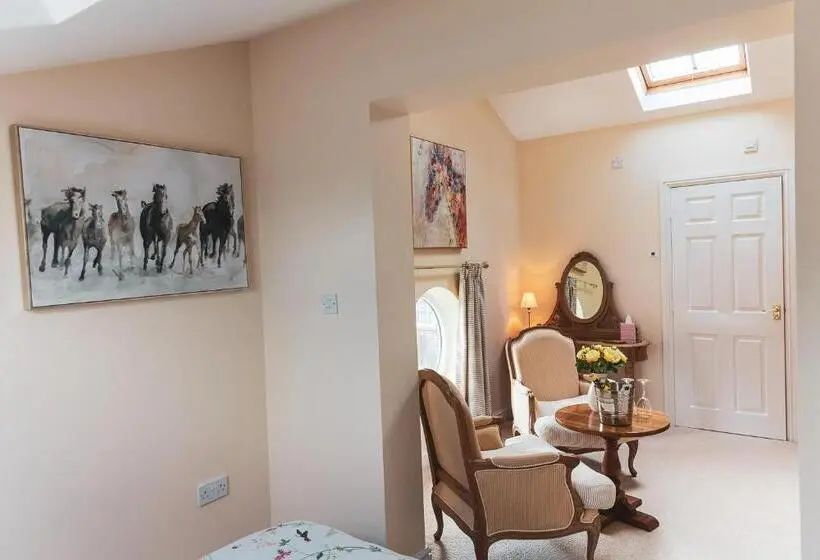 Suite, Higher Farm