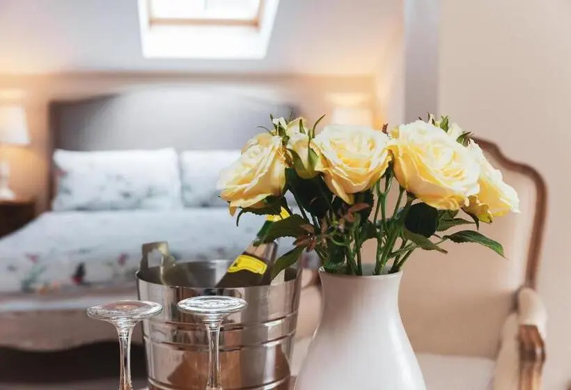 Suite, Higher Farm