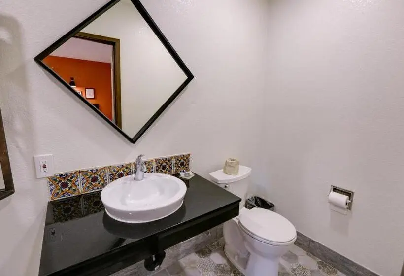 キングサイズベッドのデラックスルーム, The Greens Hotel On Stockton