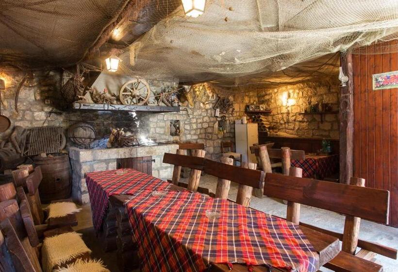 استودیو استاندارد با چشم‌انداز باغ, Guest House Godimento