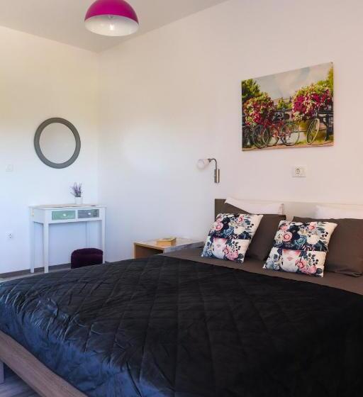 Апартаменты 2 спальни Вид на Сад, Guest House Godimento