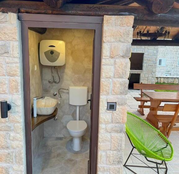 Апартаменты 2 спальни Вид на Сад, Guest House Godimento