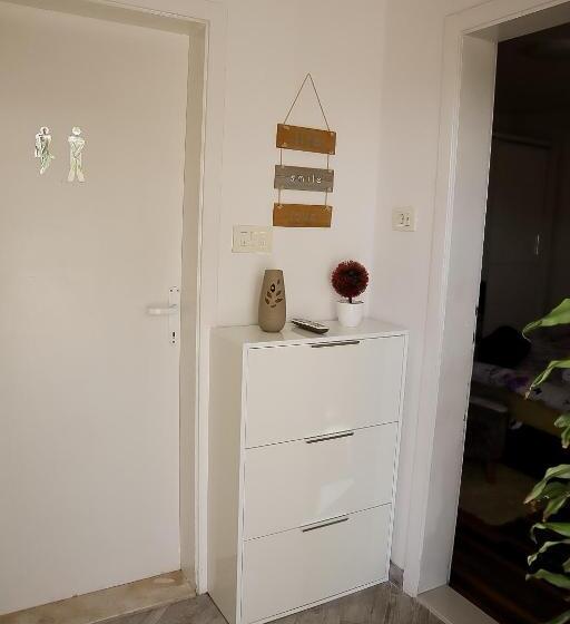 Апартаменты 1 Спальня с Террасой, Guest House Godimento