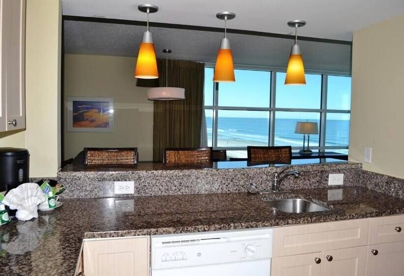 سوئیت پریمیوم 3 خوابه, Seaside Resort