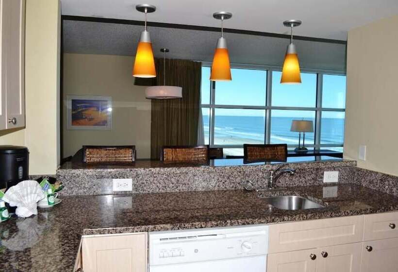 سوئیت پریمیوم 3 خوابه, Seaside Resort