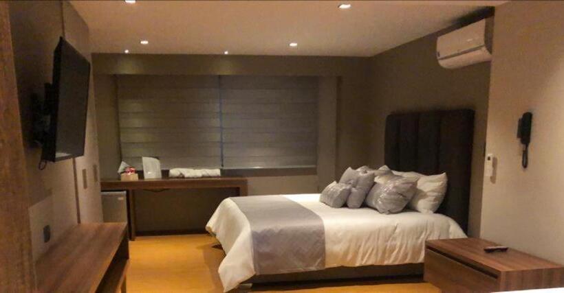 غرفة ديلوكس عائلية, Albura