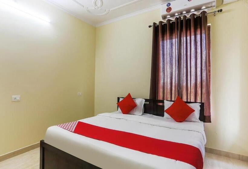 디럭스 트리플 룸, Flagship 48731 Pradeep Hostel