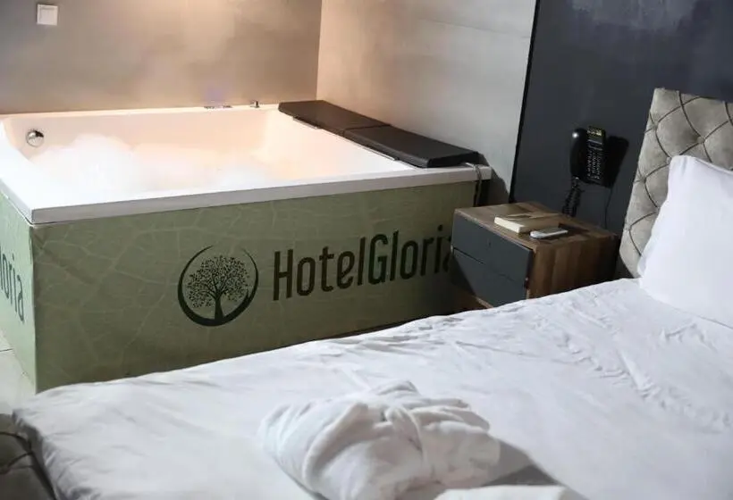 اتاق سوپریور با تخت بزرگ, Gloria Ks