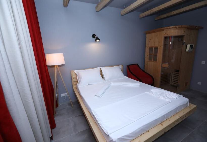 اتاق استاندارد, Gloria Ks