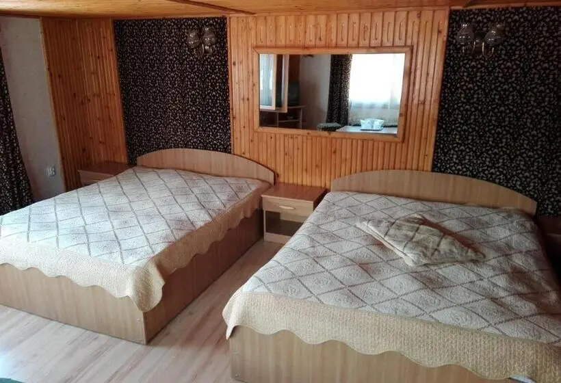 ویلای 1 خوابه, Pensiunea Capra Neagră