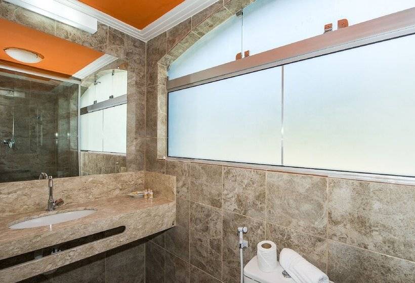 غرفة قياسية, Areia De Ouro