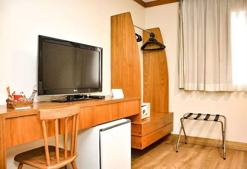 Standard-huone, Carppa