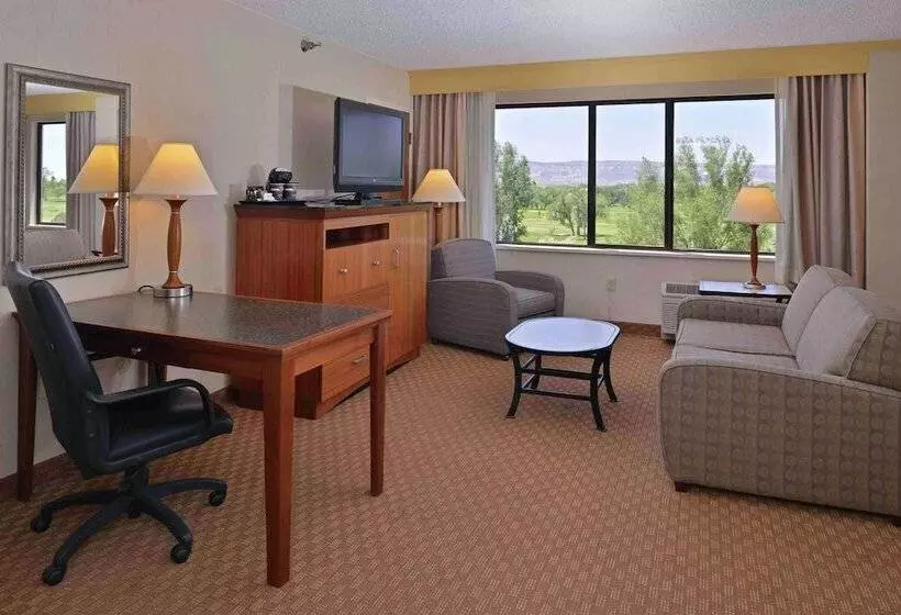 سوییت جونیور, Doubletree Hotel Grand Junction