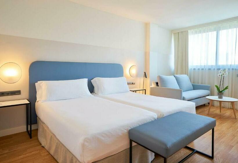 اتاق استاندارد سه نفره, Eurostars Málaga