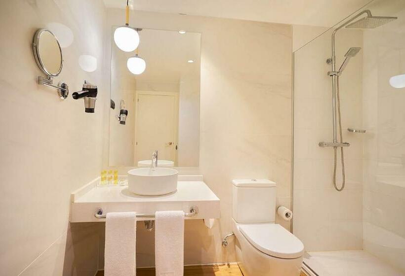 Superior Room with Terrace, Eurostars Málaga