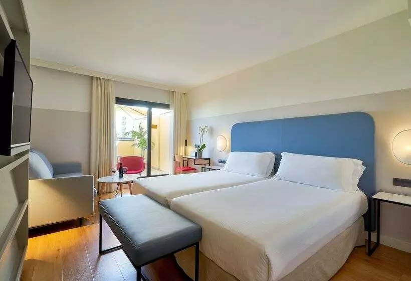 اتاق سوپریور با چشمانداز, Eurostars Málaga